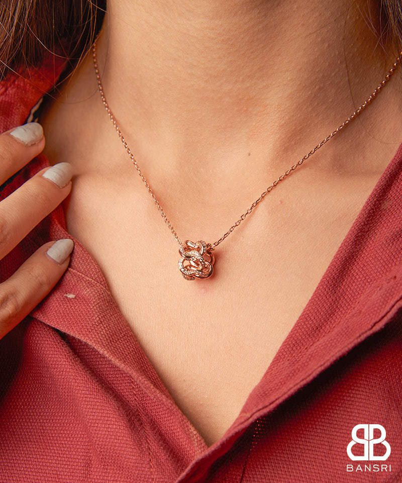Link Circular Pendant Necklace