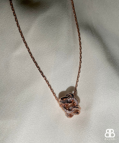 Link Circular Pendant Necklace